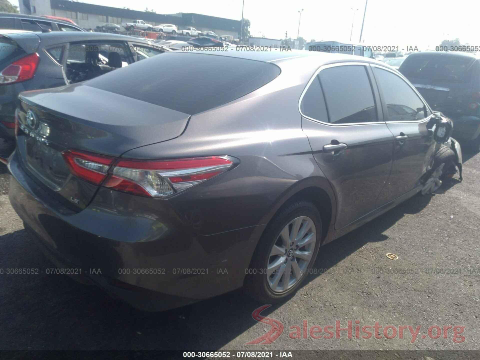 4T1B11HK9JU124162 2018 TOYOTA CAMRY