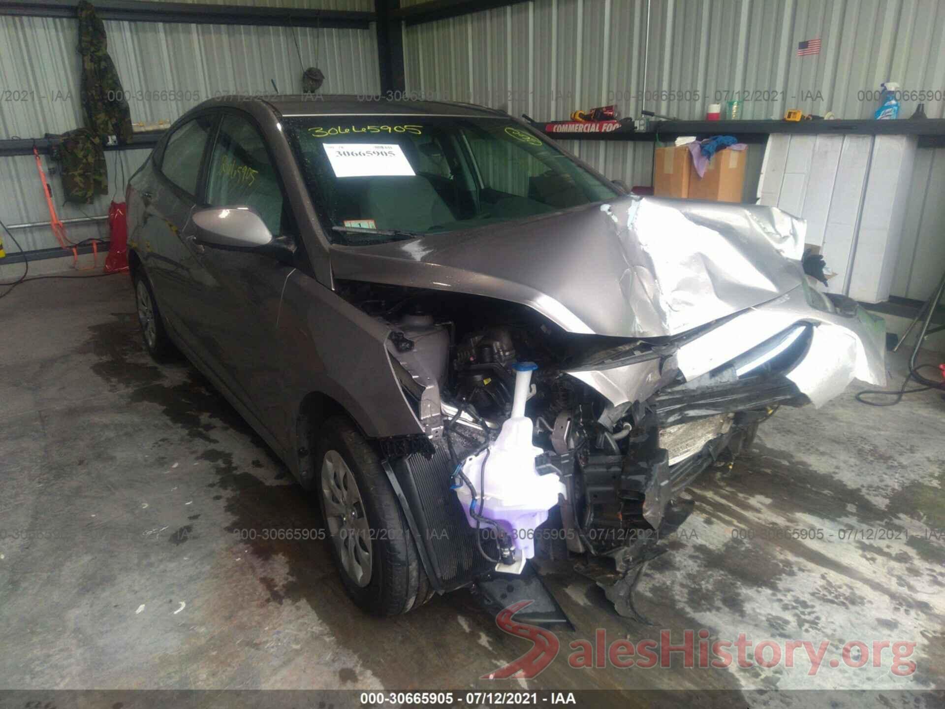 KMHCT4AE0HU388496 2017 HYUNDAI ACCENT