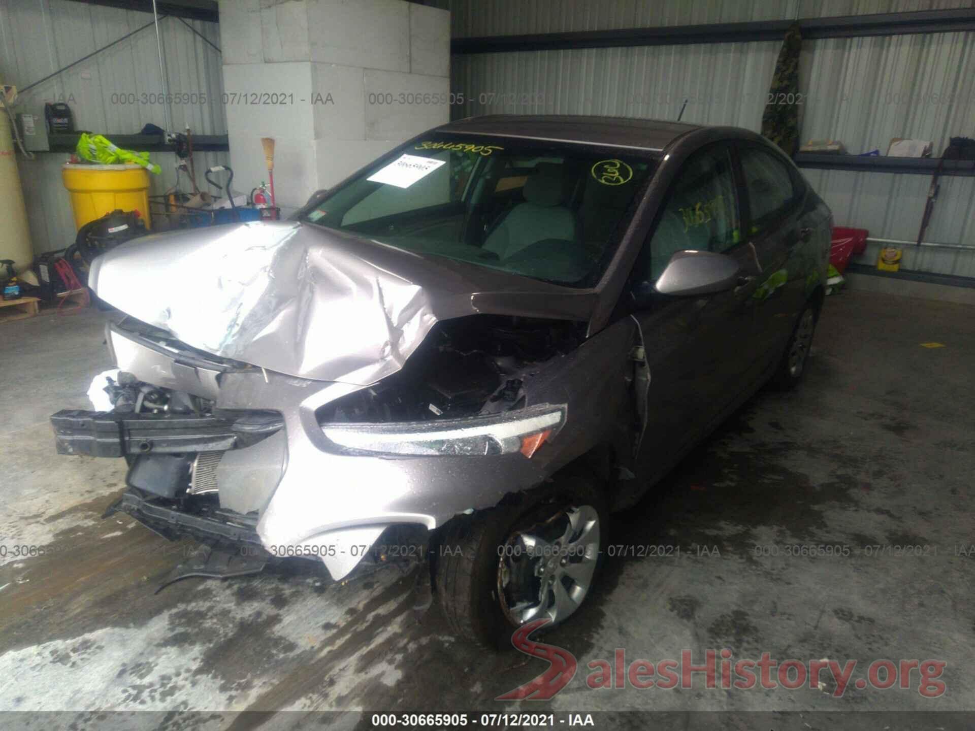 KMHCT4AE0HU388496 2017 HYUNDAI ACCENT