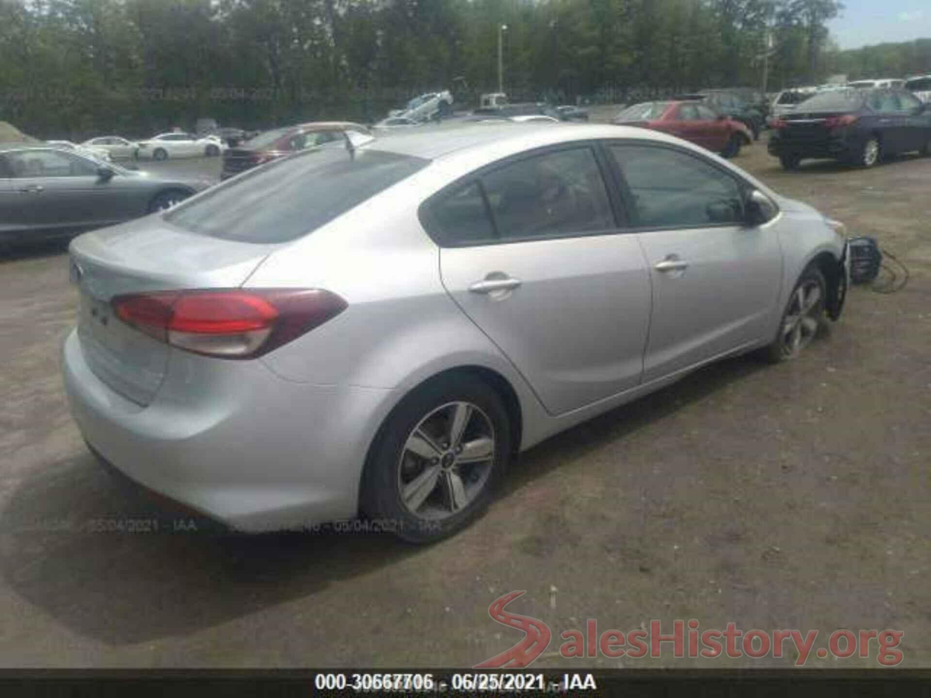 3KPFL4A76JE166679 2018 KIA FORTE