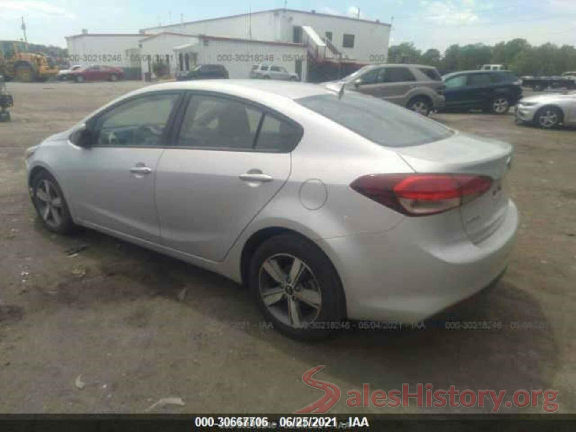 3KPFL4A76JE166679 2018 KIA FORTE