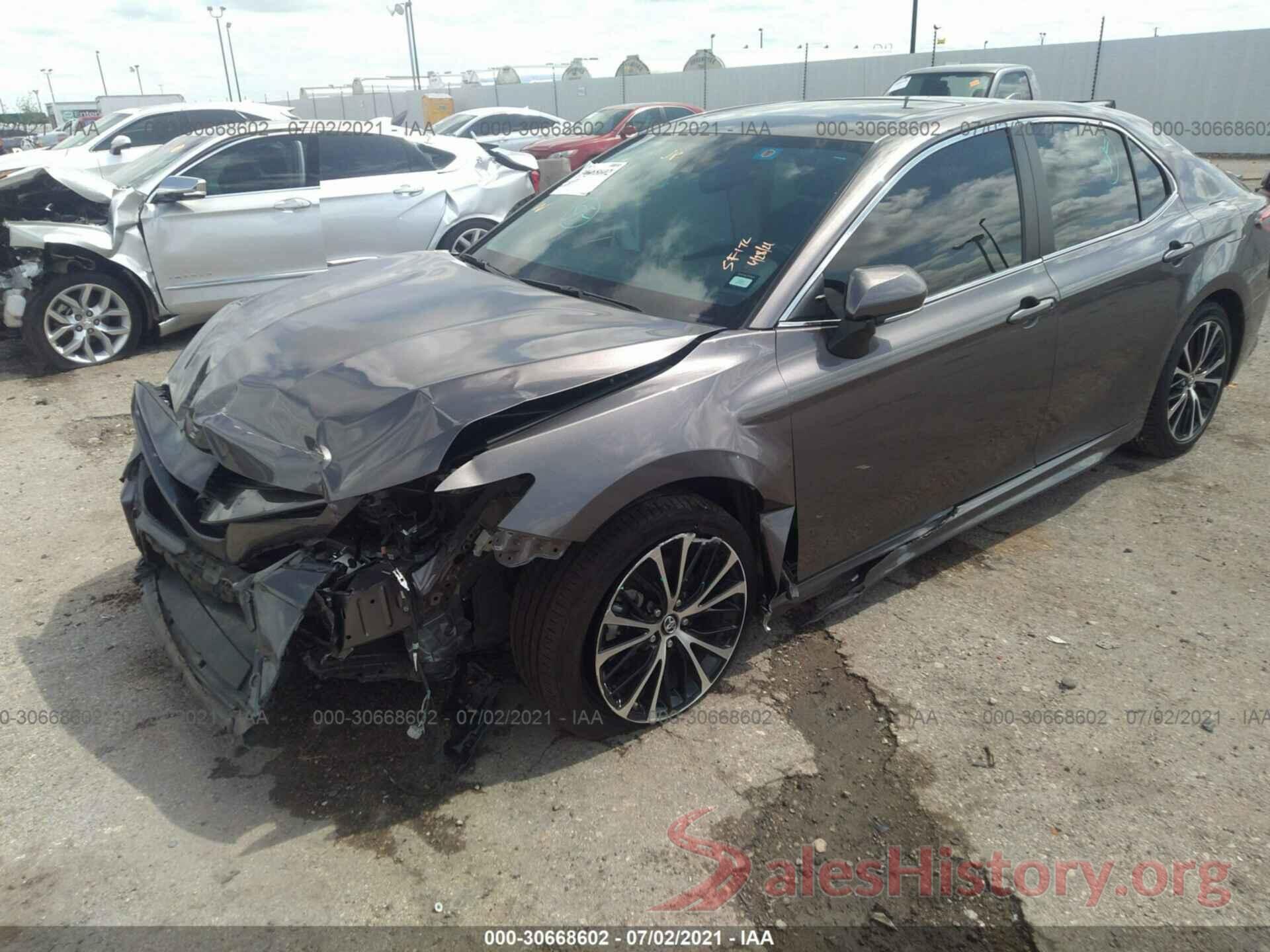 4T1B11HK2KU213427 2019 TOYOTA CAMRY