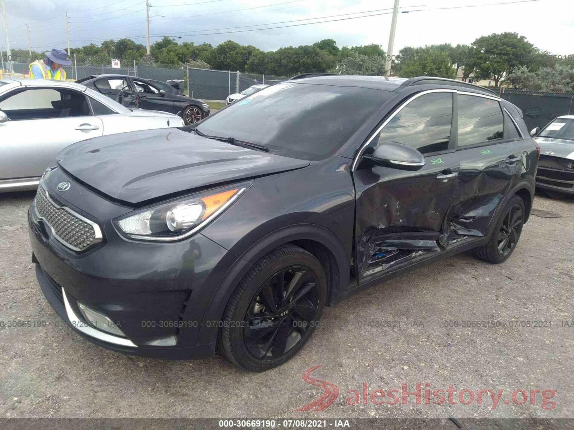 KNDCC3LC9J5133341 2018 KIA NIRO