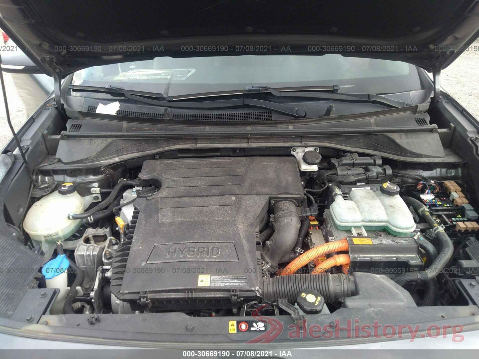 KNDCC3LC9J5133341 2018 KIA NIRO