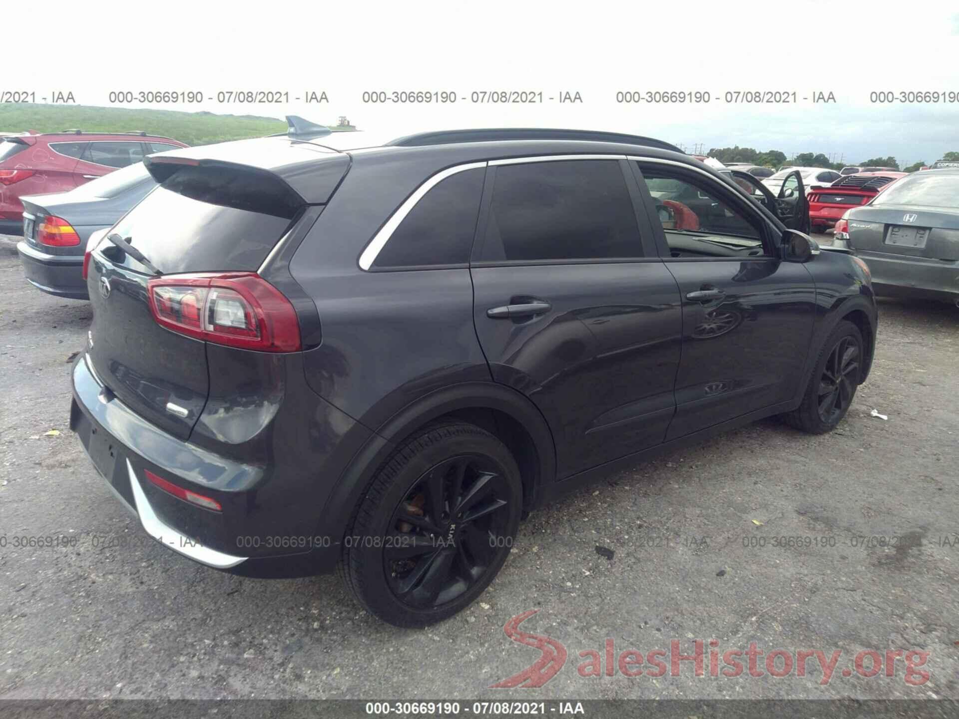 KNDCC3LC9J5133341 2018 KIA NIRO