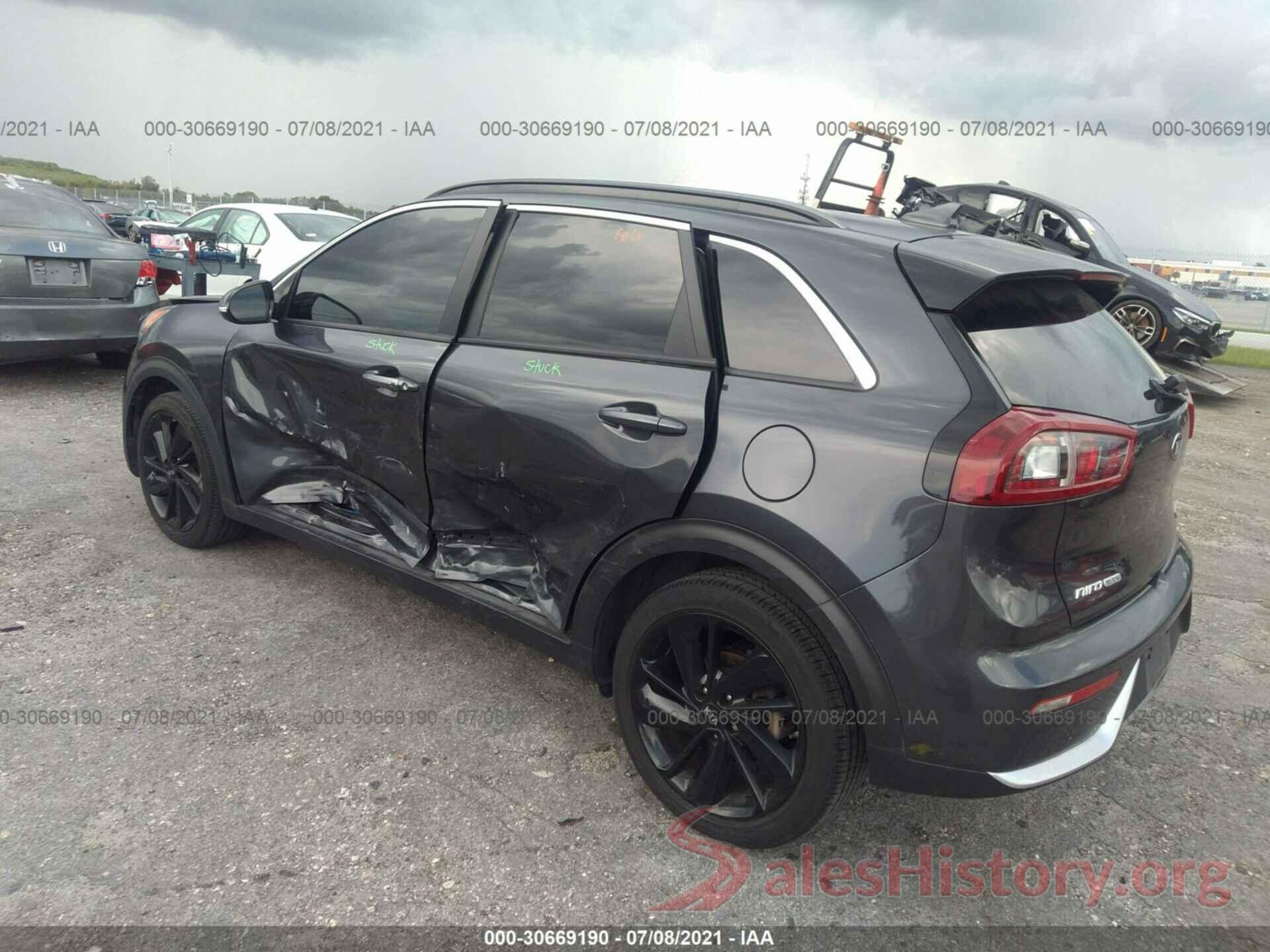 KNDCC3LC9J5133341 2018 KIA NIRO