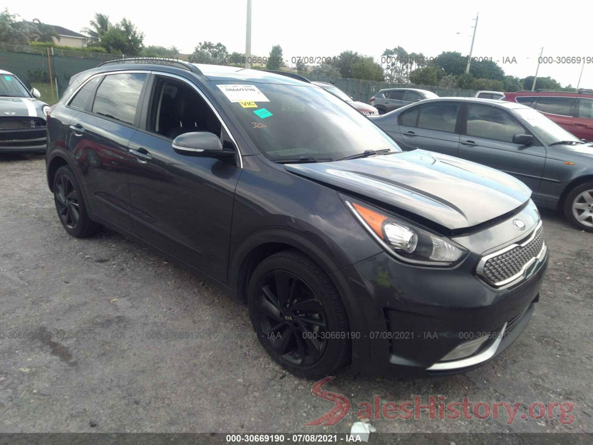 KNDCC3LC9J5133341 2018 KIA NIRO