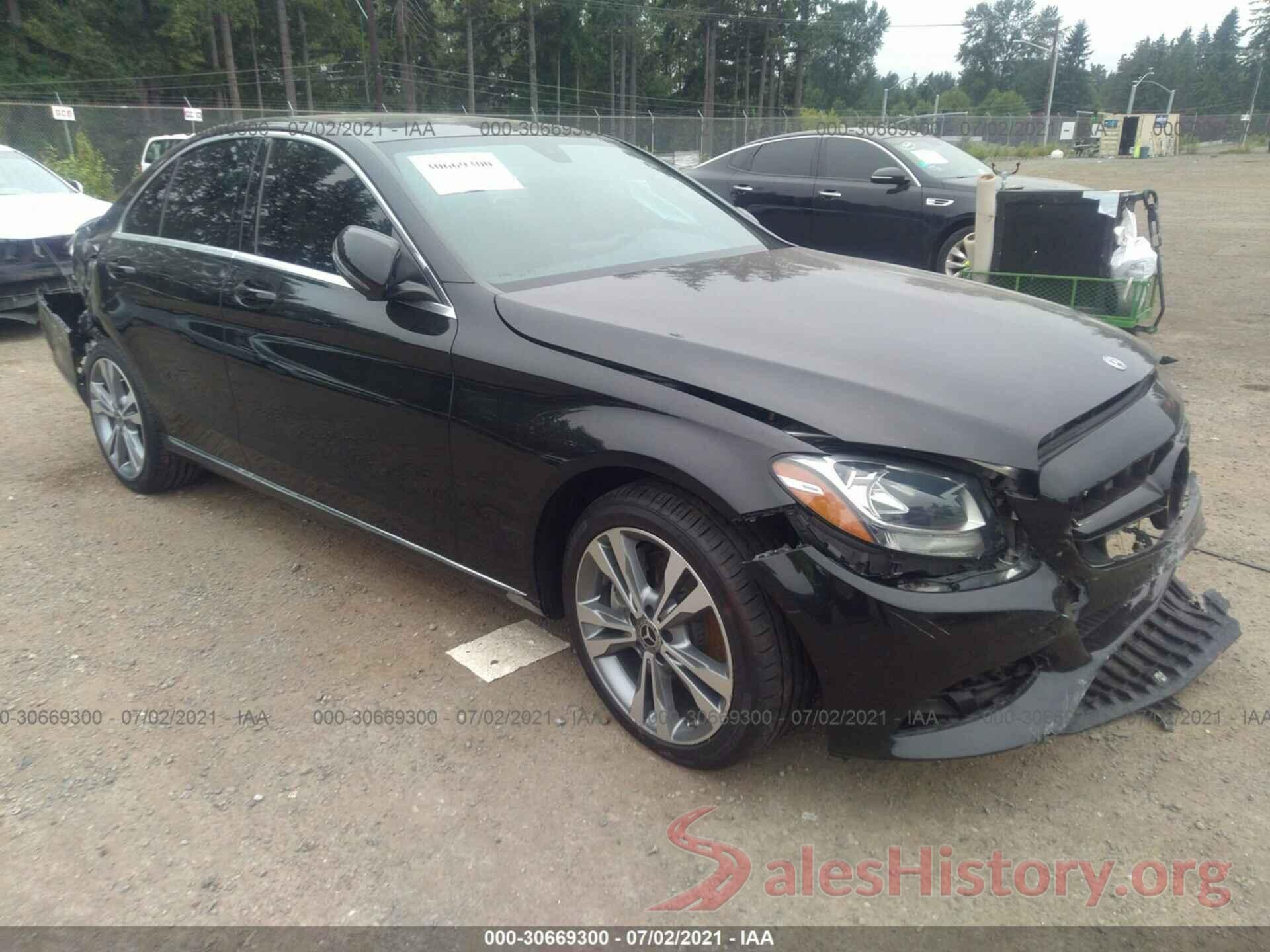 55SWF4KB9JU243581 2018 MERCEDES-BENZ C-CLASS