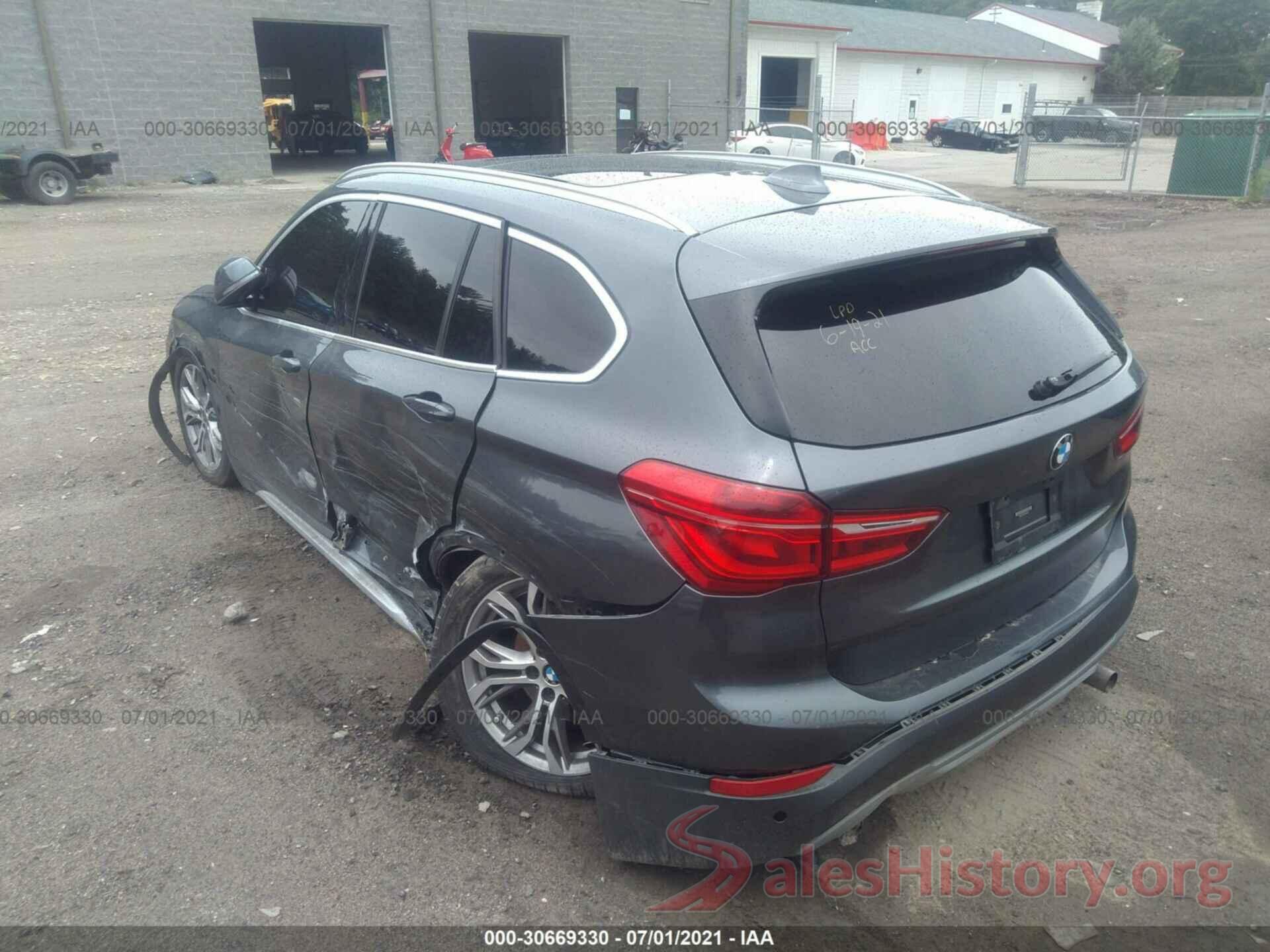 WBXHT3C38GP888051 2016 BMW X1