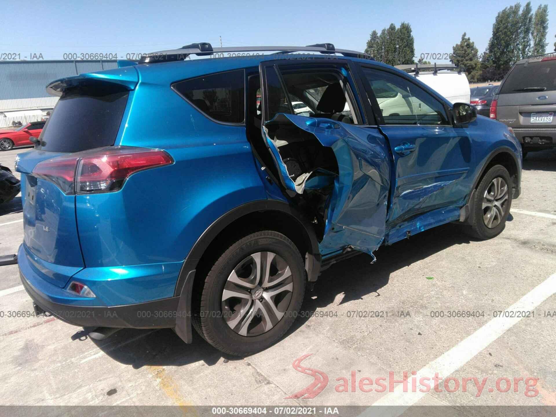 JTMZFREV8JJ179429 2018 TOYOTA RAV4