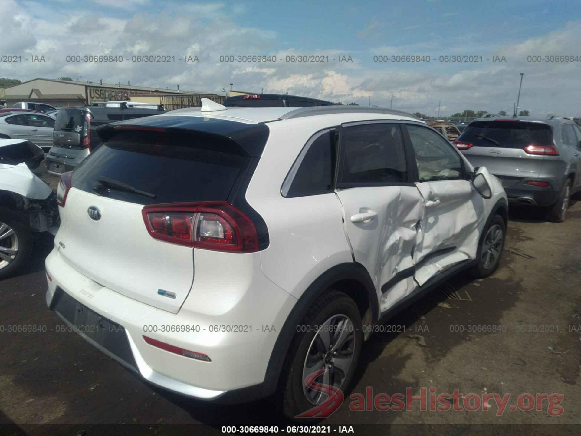 KNDCC3LC0K5301580 2019 KIA NIRO