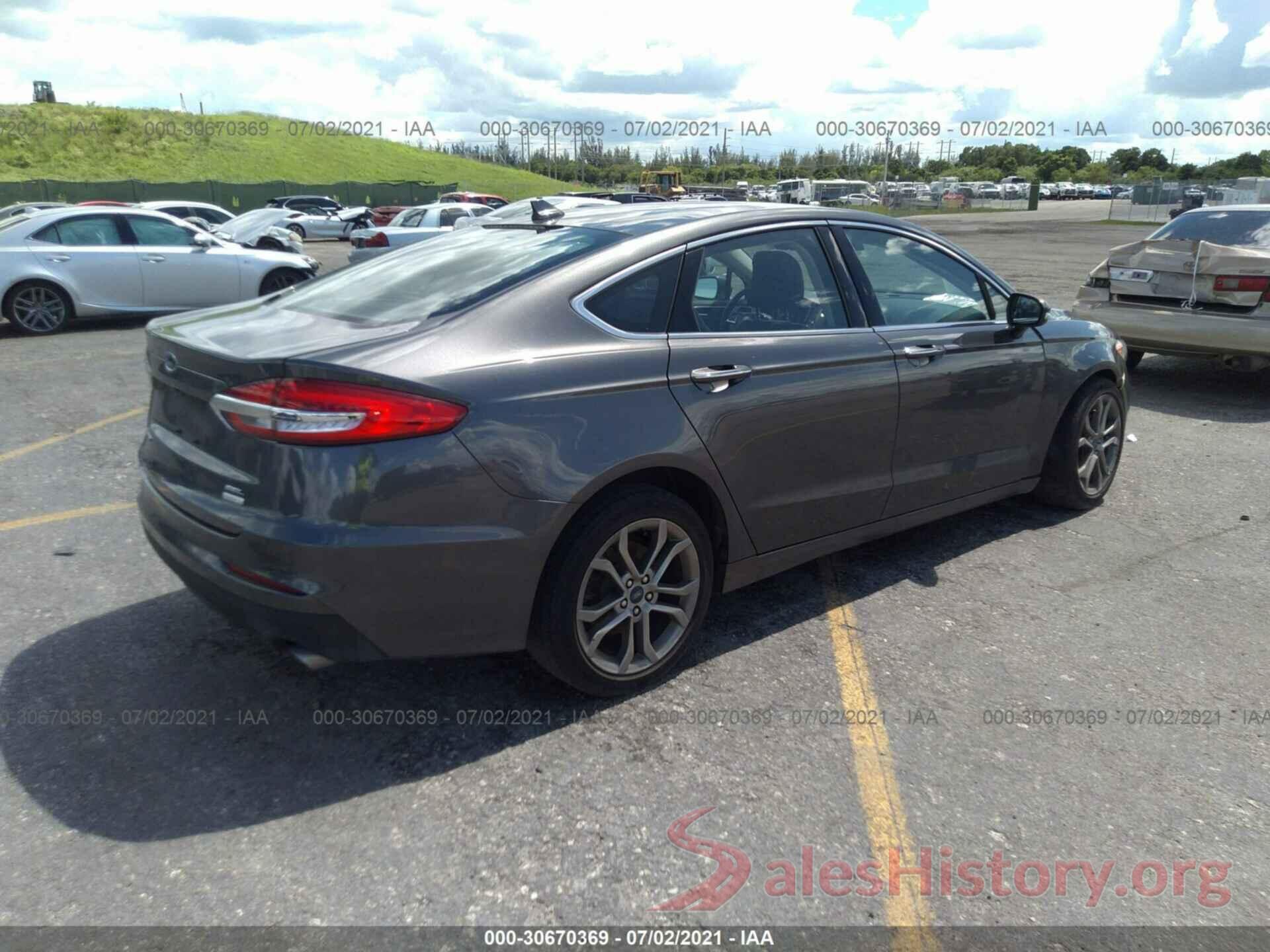 3FA6P0CD9KR138827 2019 FORD FUSION