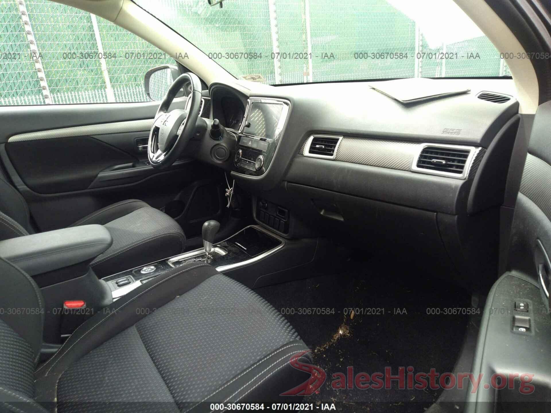 JA4AZ3A33HZ035900 2017 MITSUBISHI OUTLANDER