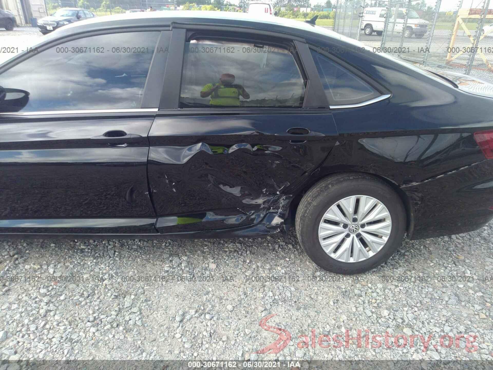 3VWCB7BU2KM242558 2019 VOLKSWAGEN JETTA