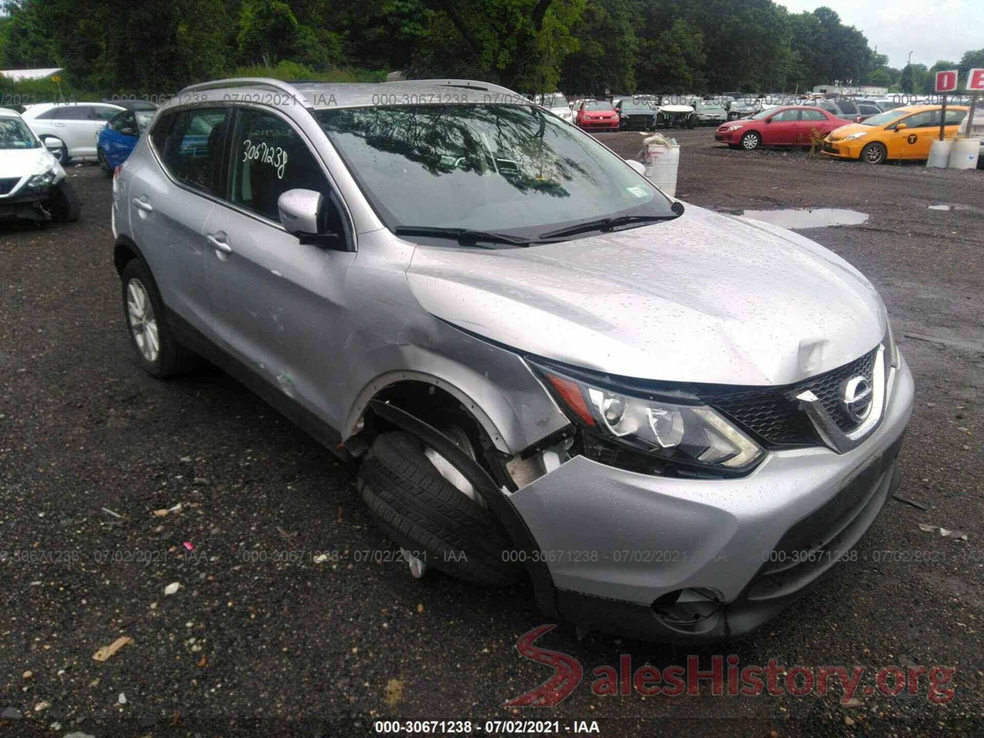 JN1BJ1CR5HW118062 2017 NISSAN ROGUE SPORT