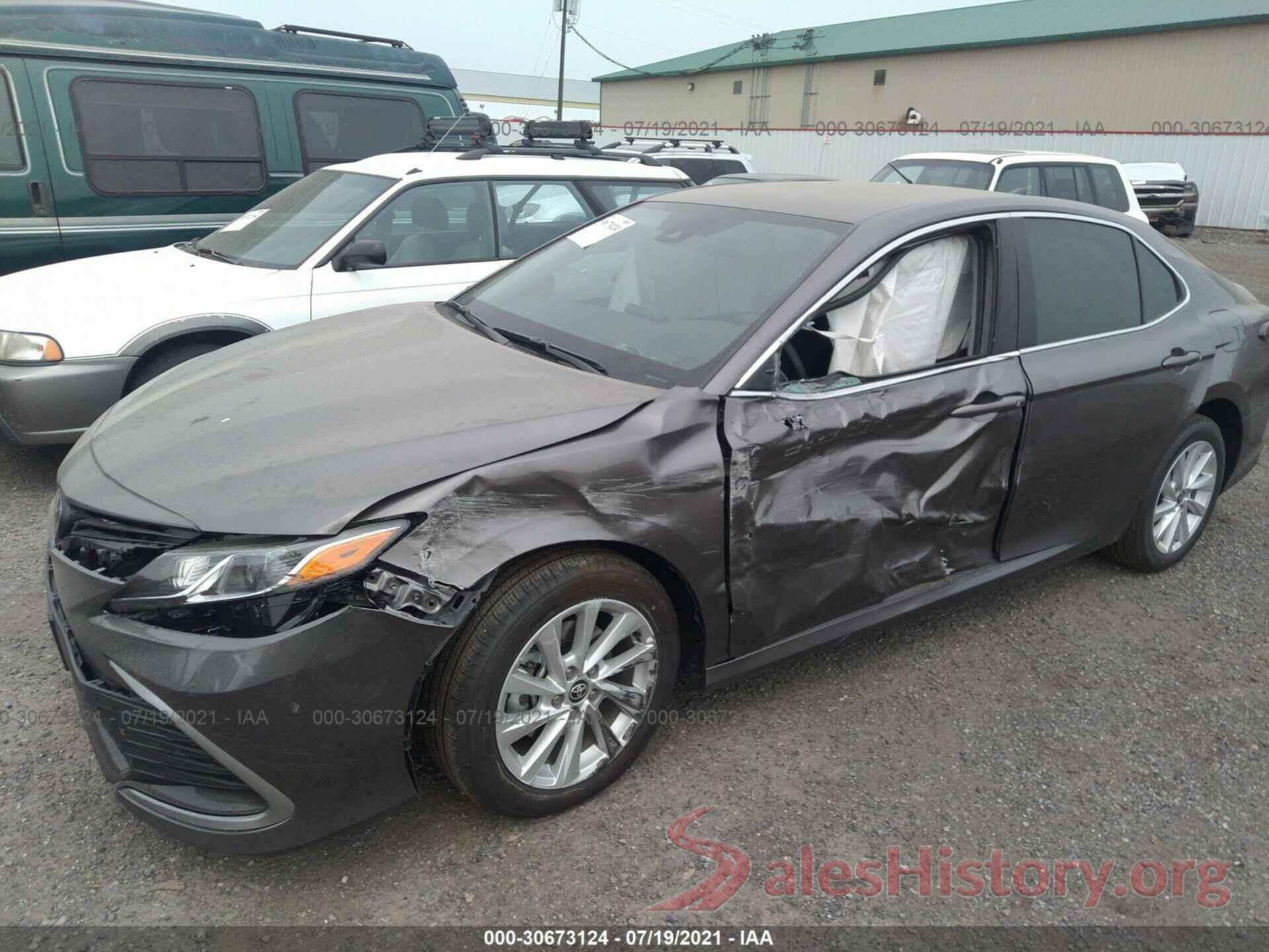 4T1C11BK2MU026172 2021 TOYOTA CAMRY