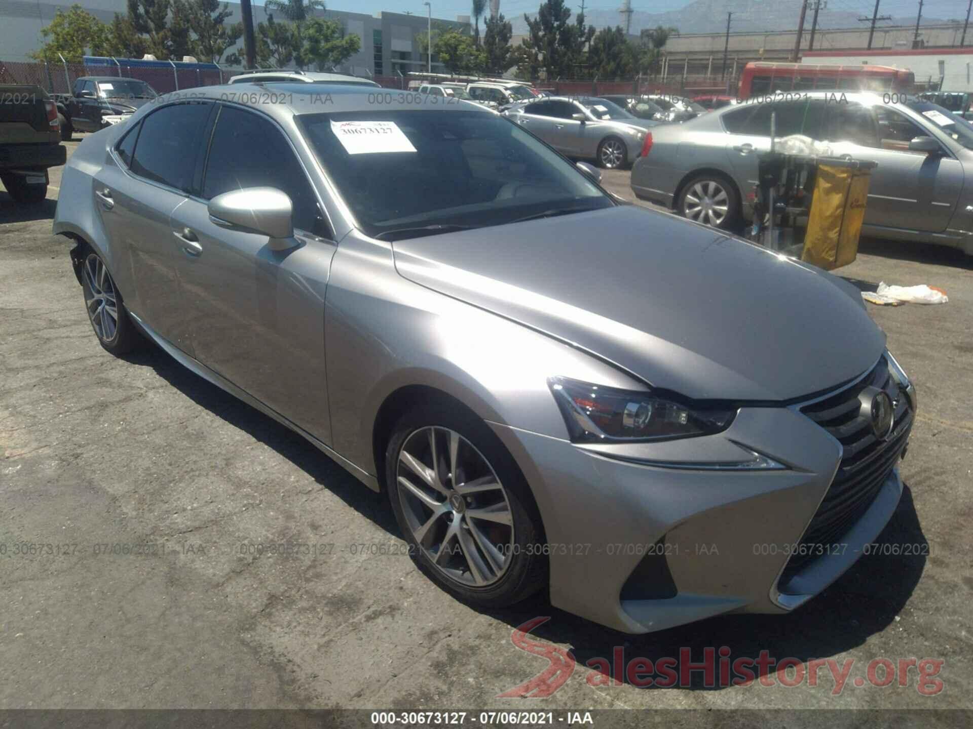 JTHBA1D2XJ5078389 2018 LEXUS IS