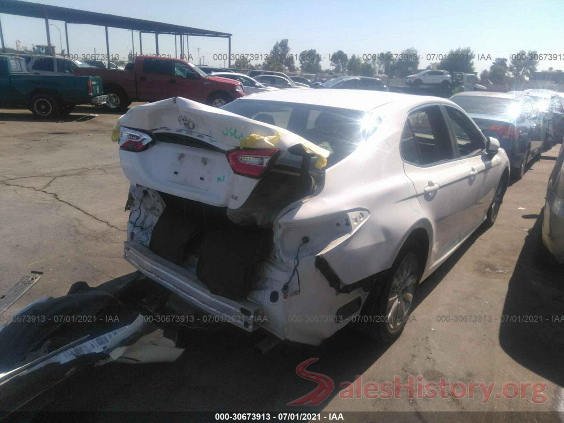 4T1B11HK8JU501306 2018 TOYOTA CAMRY