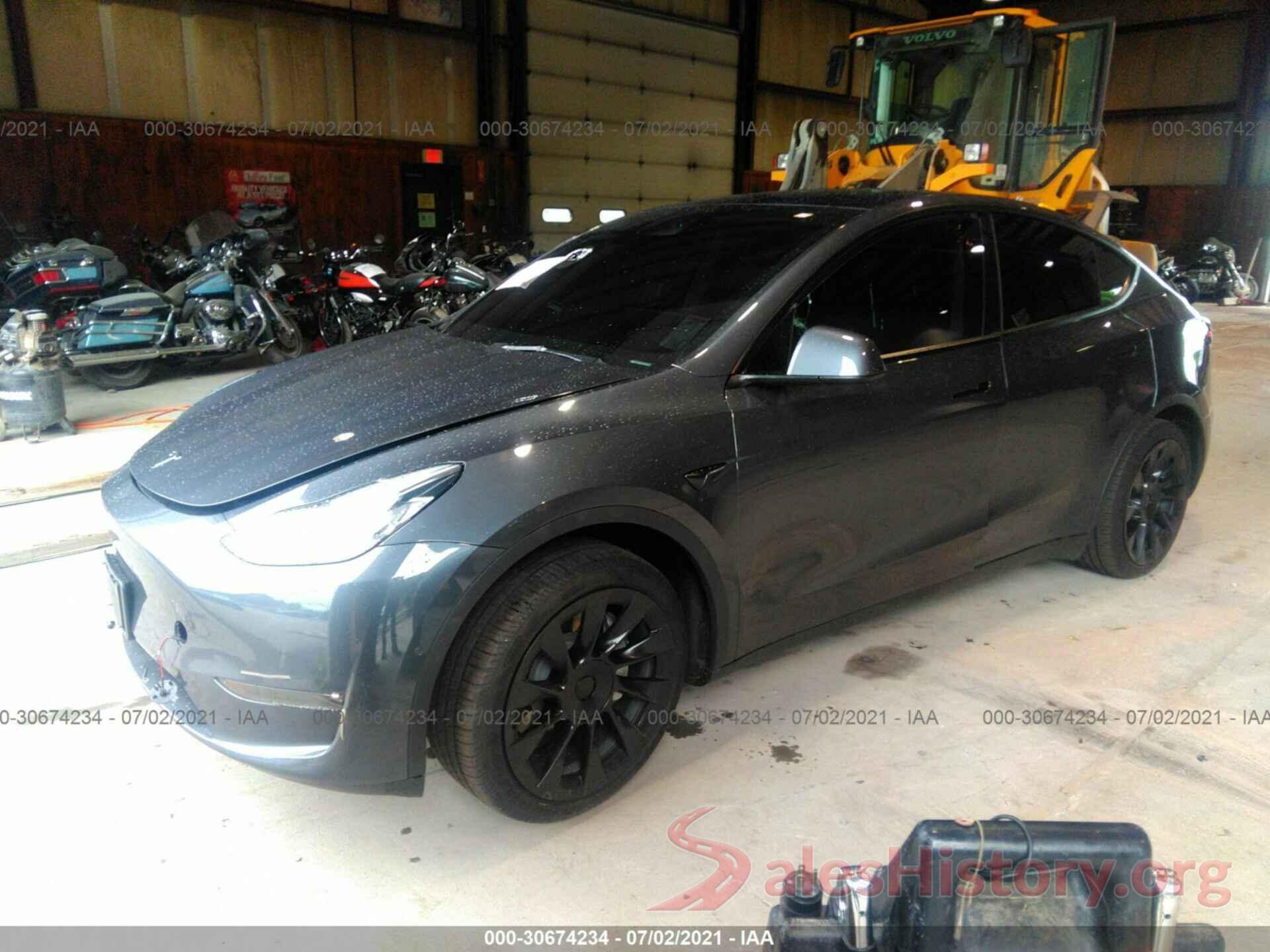 5YJYGAEE9MF148700 2021 TESLA MODEL Y