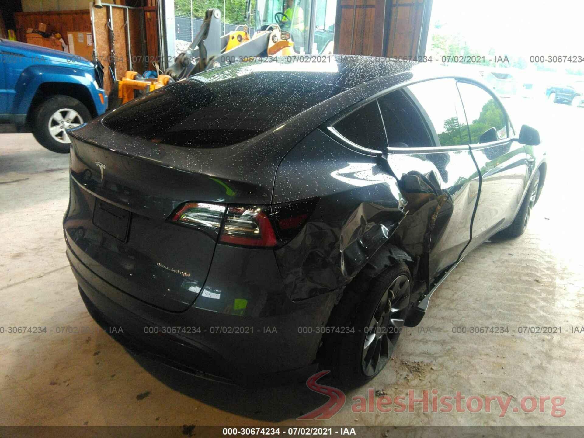 5YJYGAEE9MF148700 2021 TESLA MODEL Y