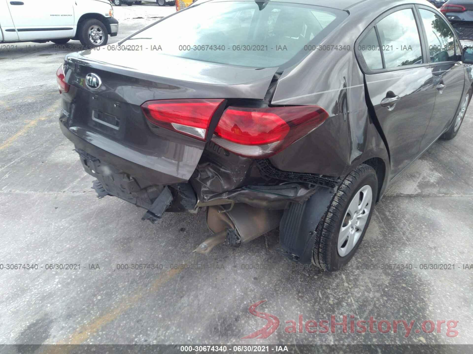 3KPFK4A76HE156487 2017 KIA FORTE