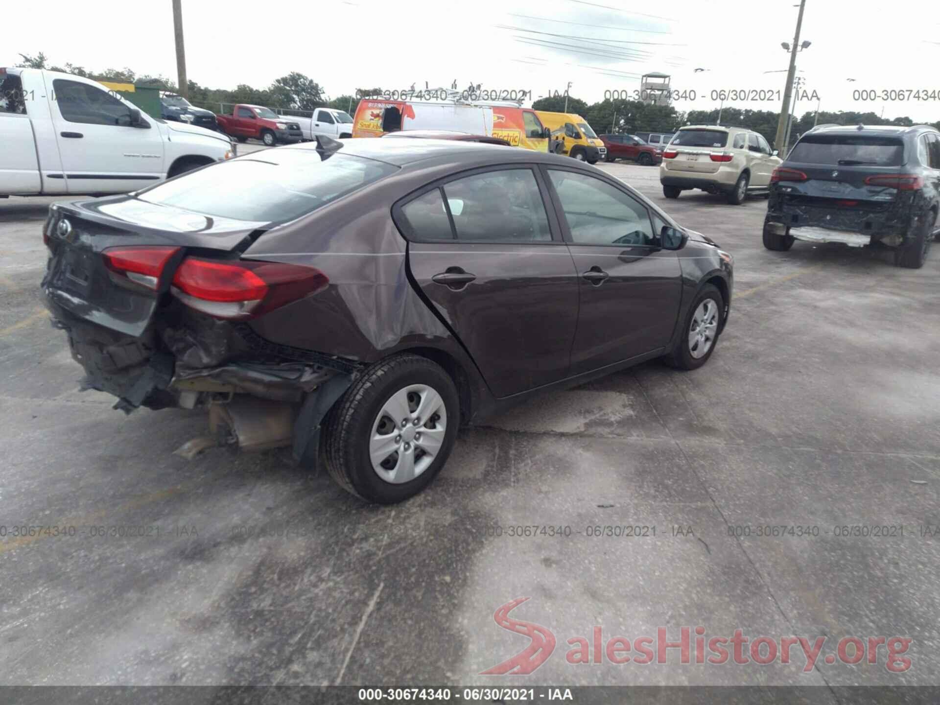 3KPFK4A76HE156487 2017 KIA FORTE