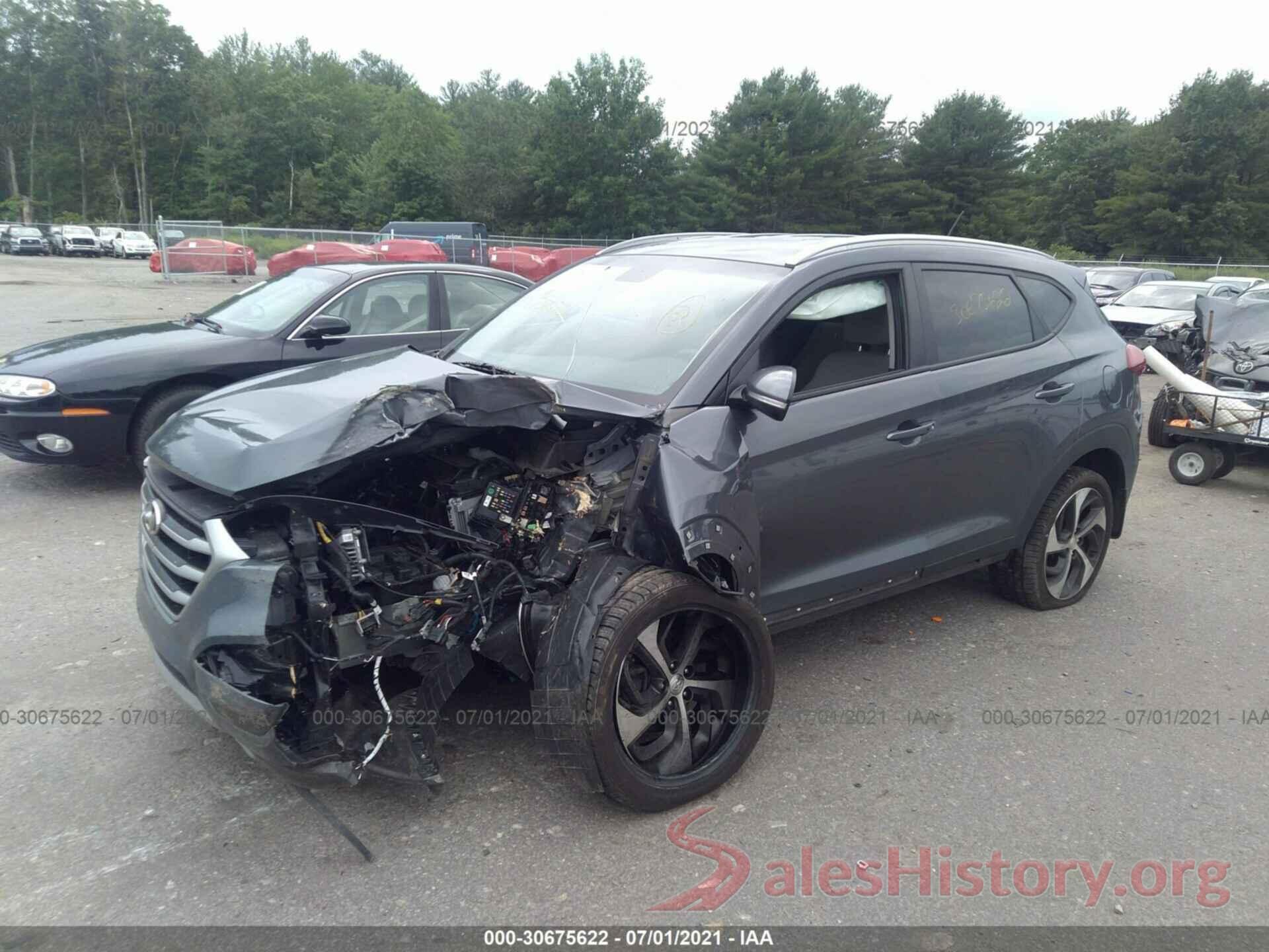 KM8J3CA21HU461561 2017 HYUNDAI TUCSON