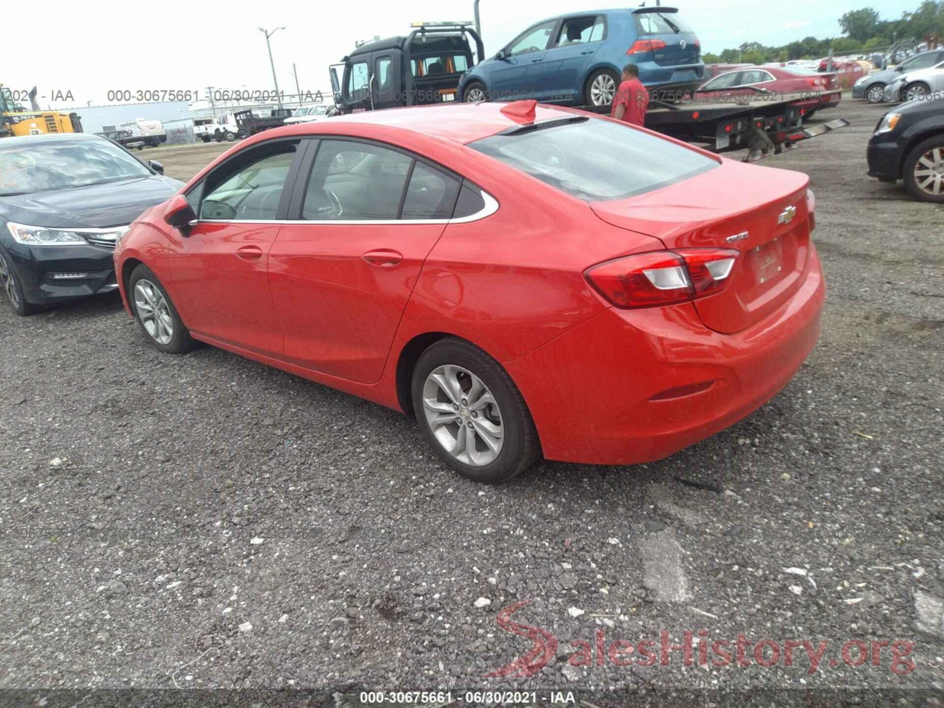 1G1BE5SM0K7125221 2019 CHEVROLET CRUZE