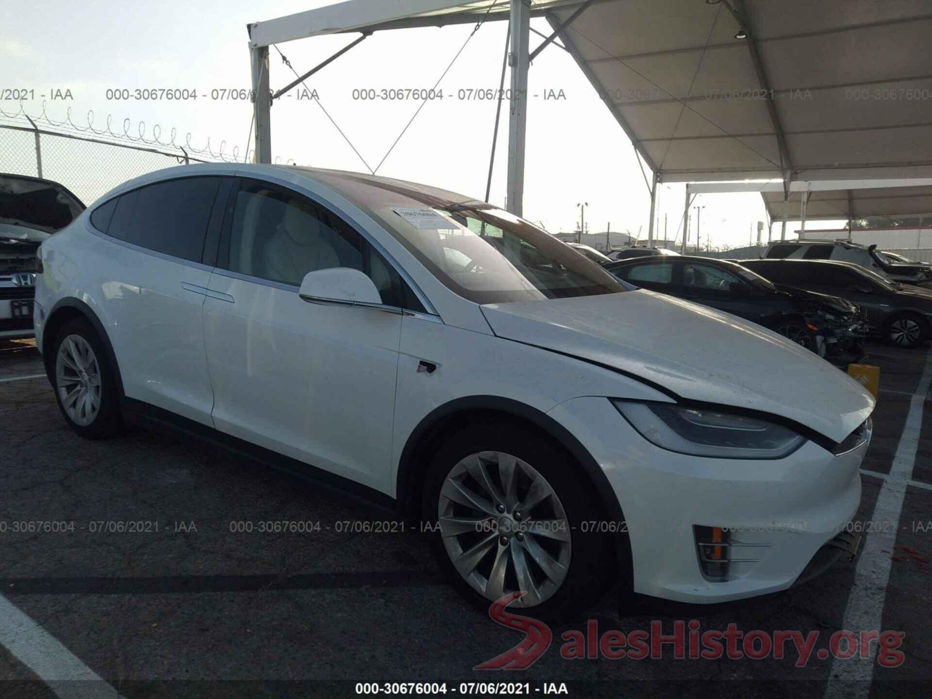 5YJXCAE26JF120300 2018 TESLA MODEL X