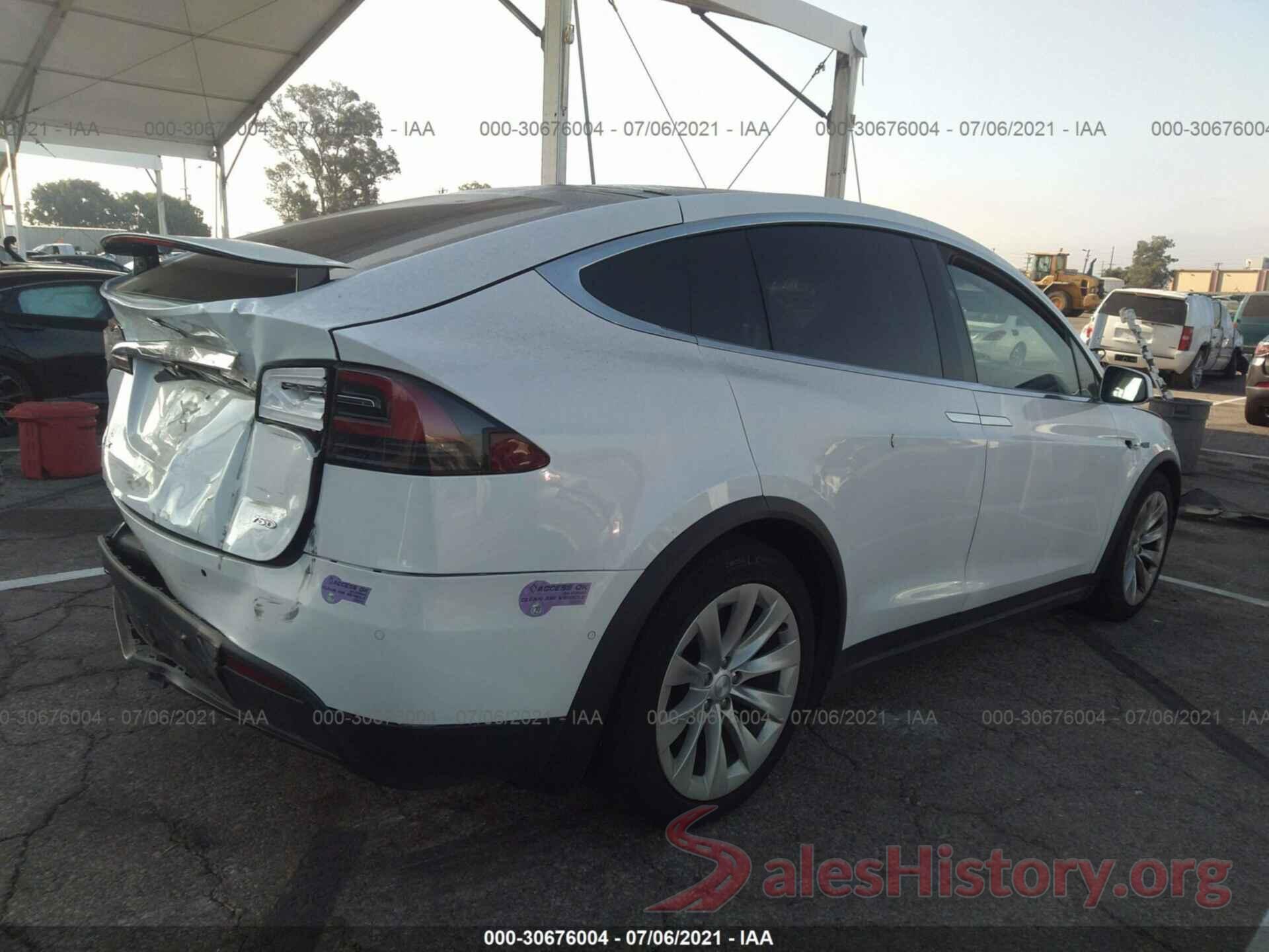 5YJXCAE26JF120300 2018 TESLA MODEL X