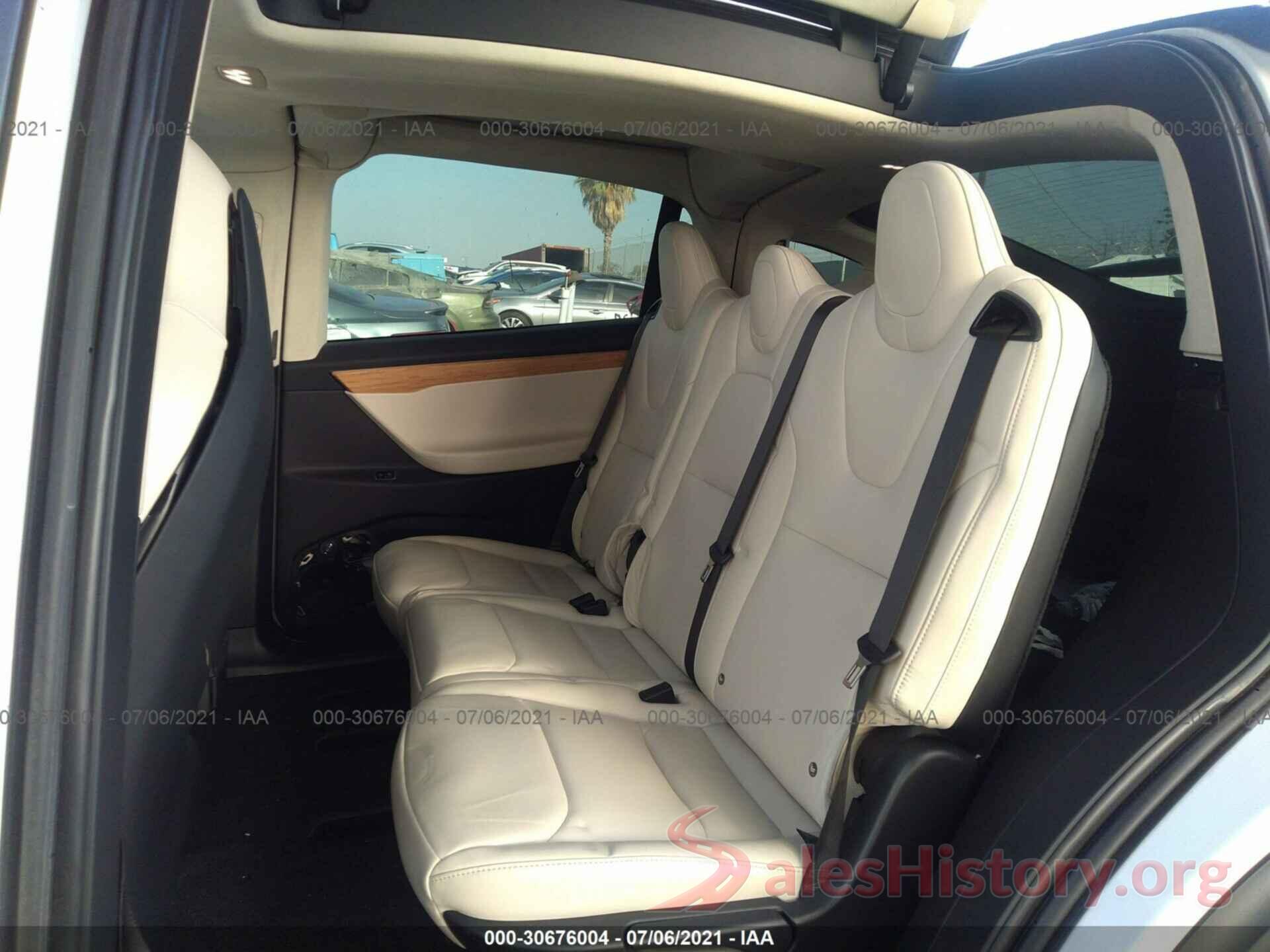 5YJXCAE26JF120300 2018 TESLA MODEL X