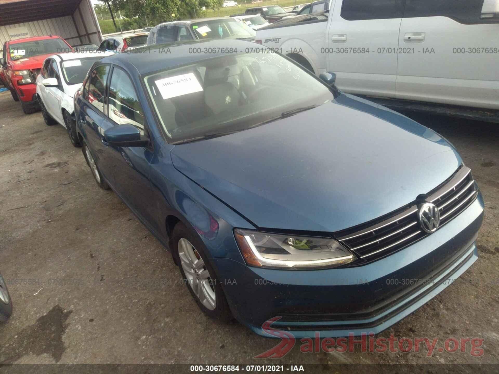 3VW2B7AJ5JM218790 2018 VOLKSWAGEN JETTA