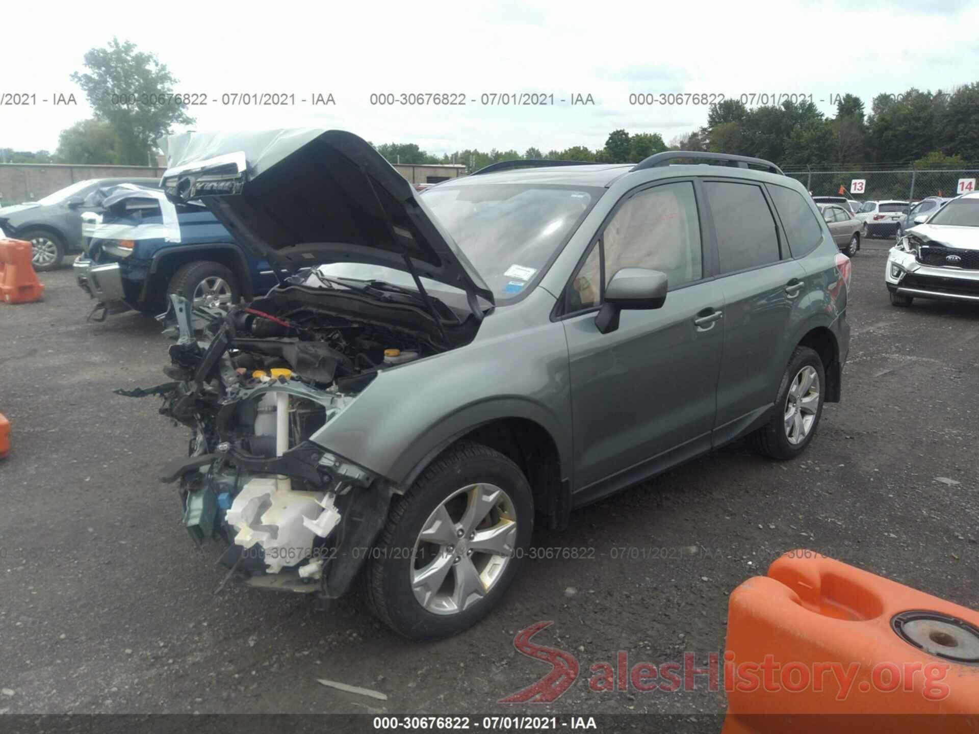 JF2SJADC3GH400325 2016 SUBARU FORESTER