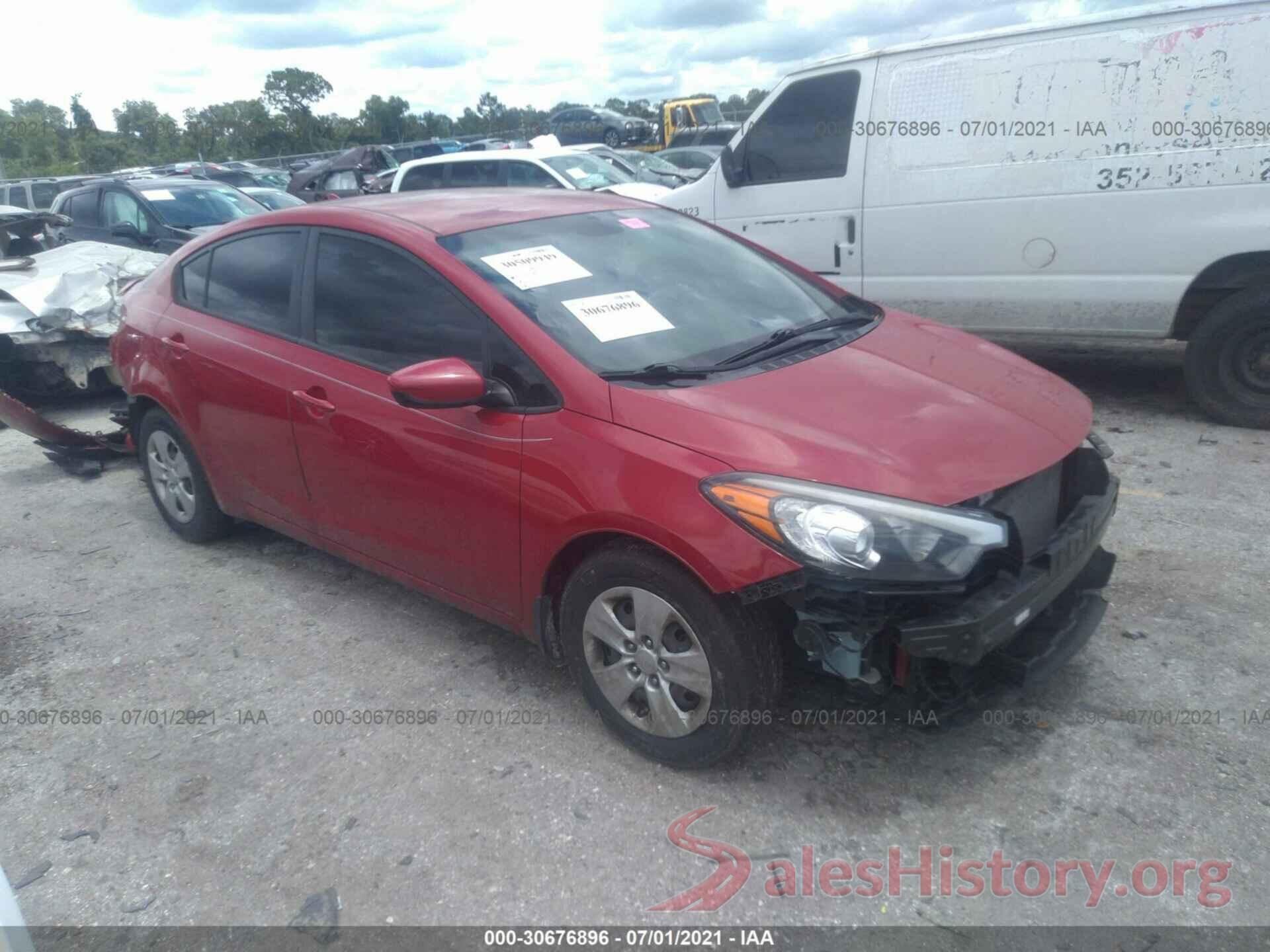 KNAFK4A66G5563563 2016 KIA FORTE