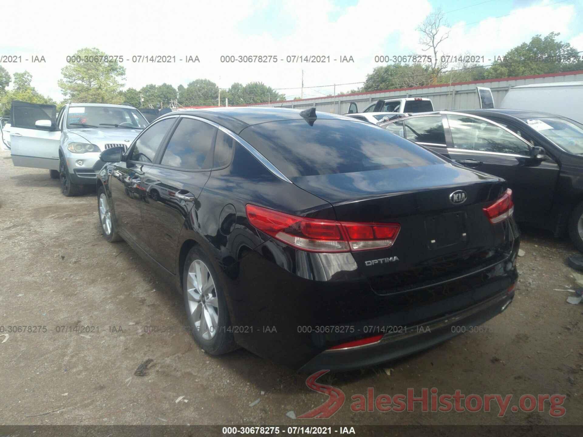 5XXGT4L38HG122263 2017 KIA OPTIMA