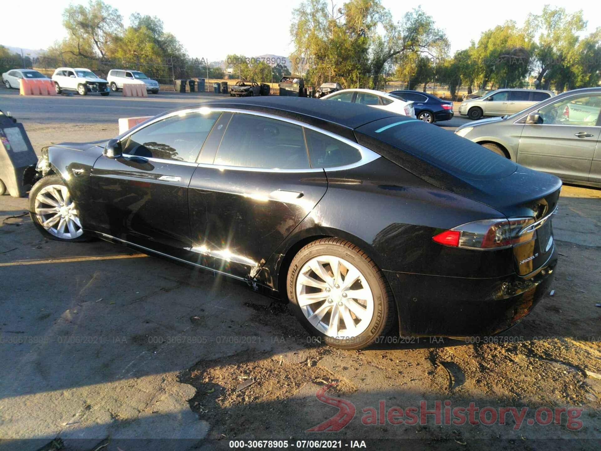 5YJSA1E23JF282725 2018 TESLA MODEL S