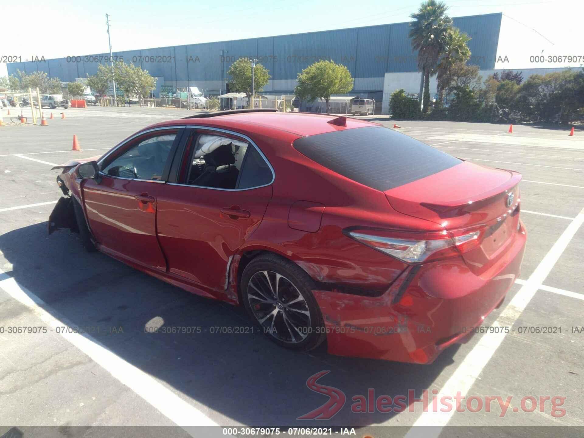 4T1B11HK3KU262569 2019 TOYOTA CAMRY