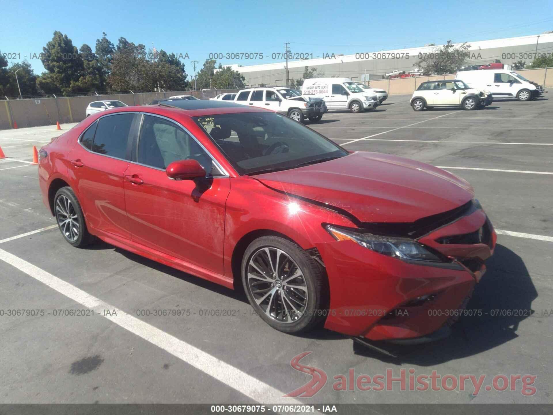 4T1B11HK3KU262569 2019 TOYOTA CAMRY