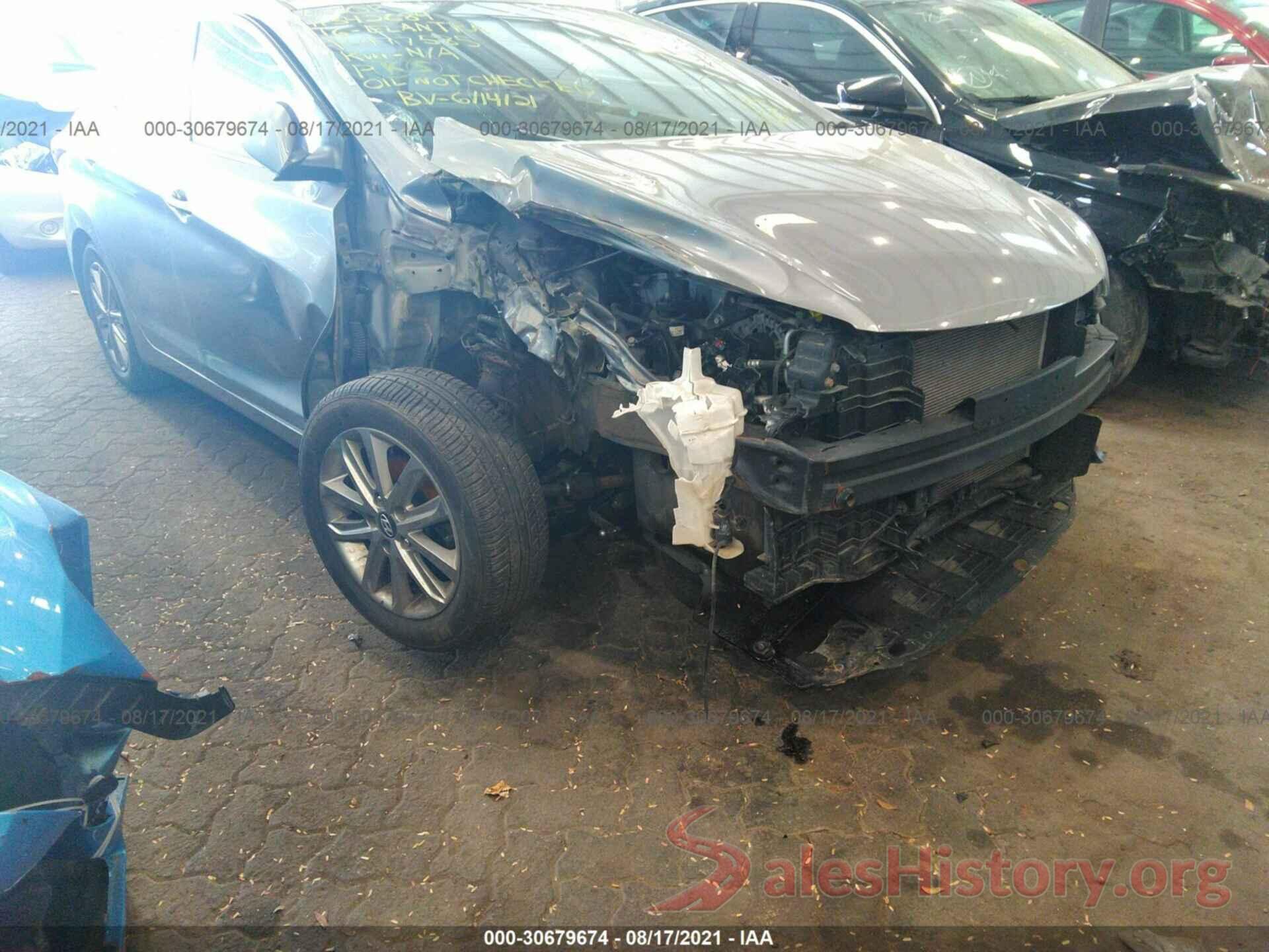 000DH4AE0GU477585 2016 HYUNDAI ELANTRA