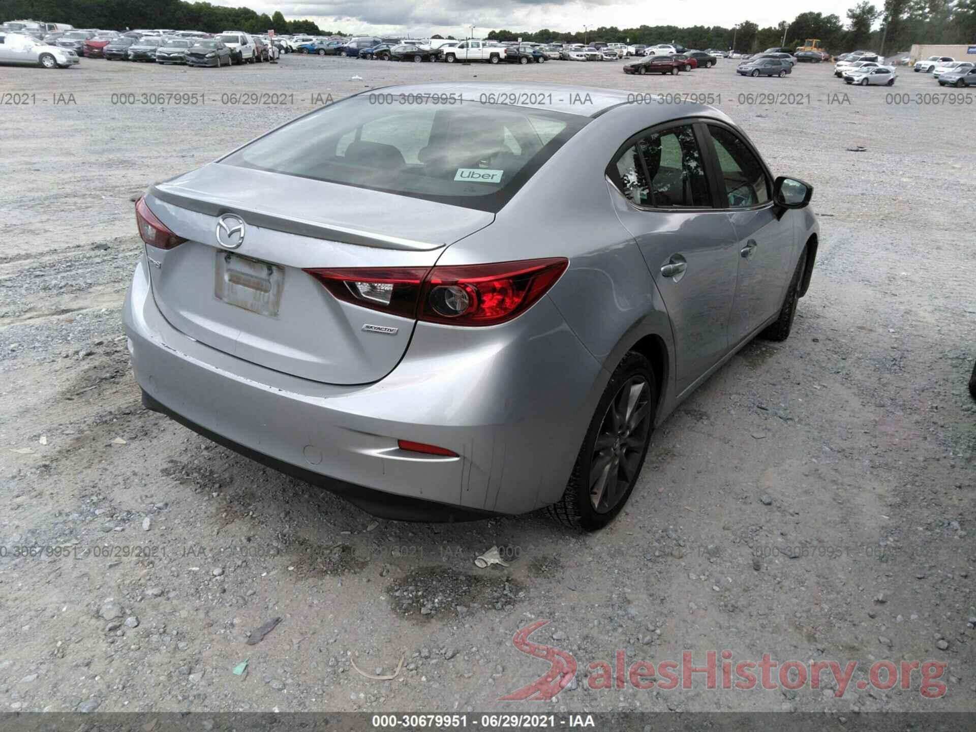 3MZBN1V34JM208140 2018 MAZDA MAZDA3 4-DOOR