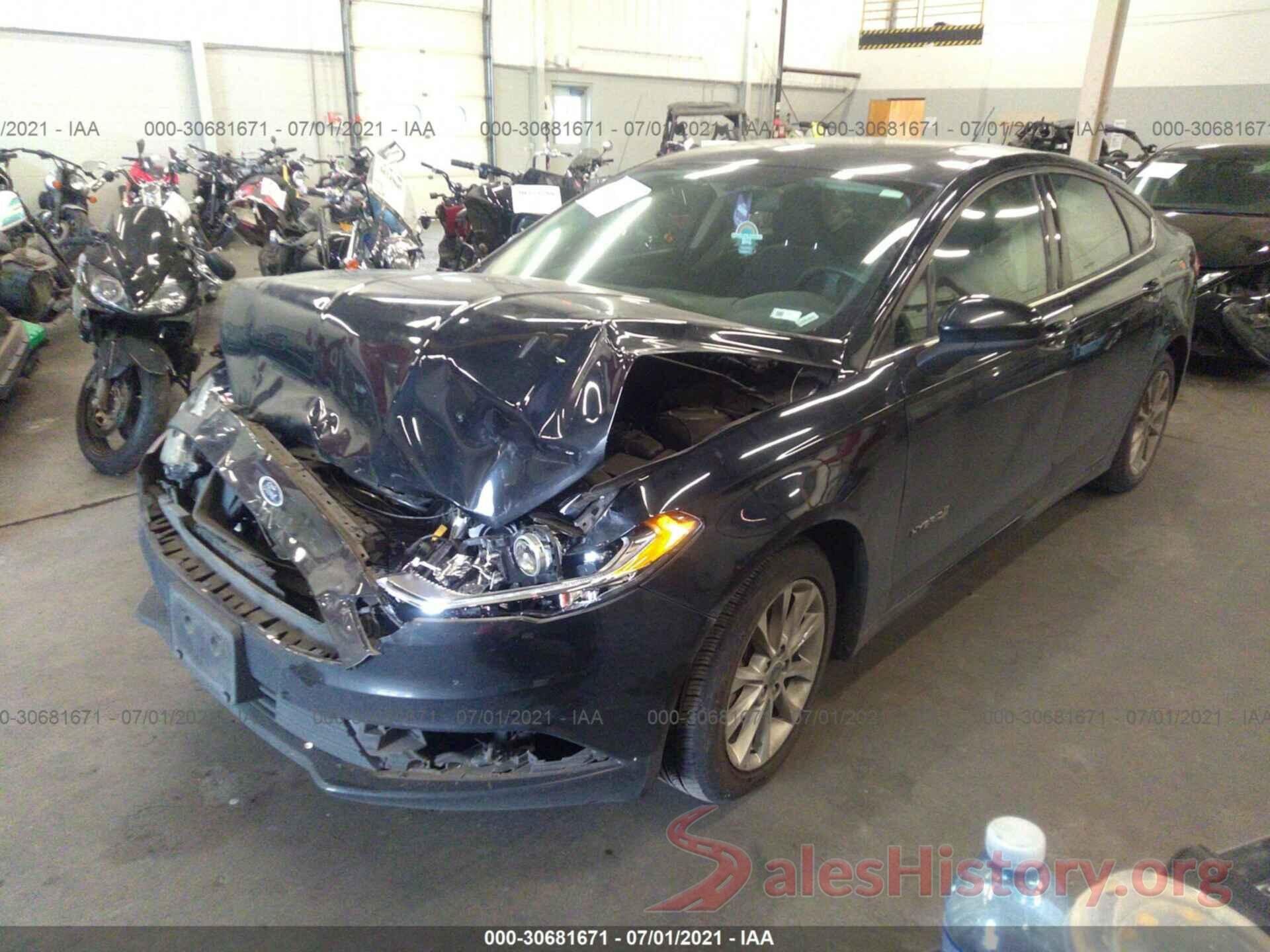 3FA6P0LU6HR285597 2017 FORD FUSION