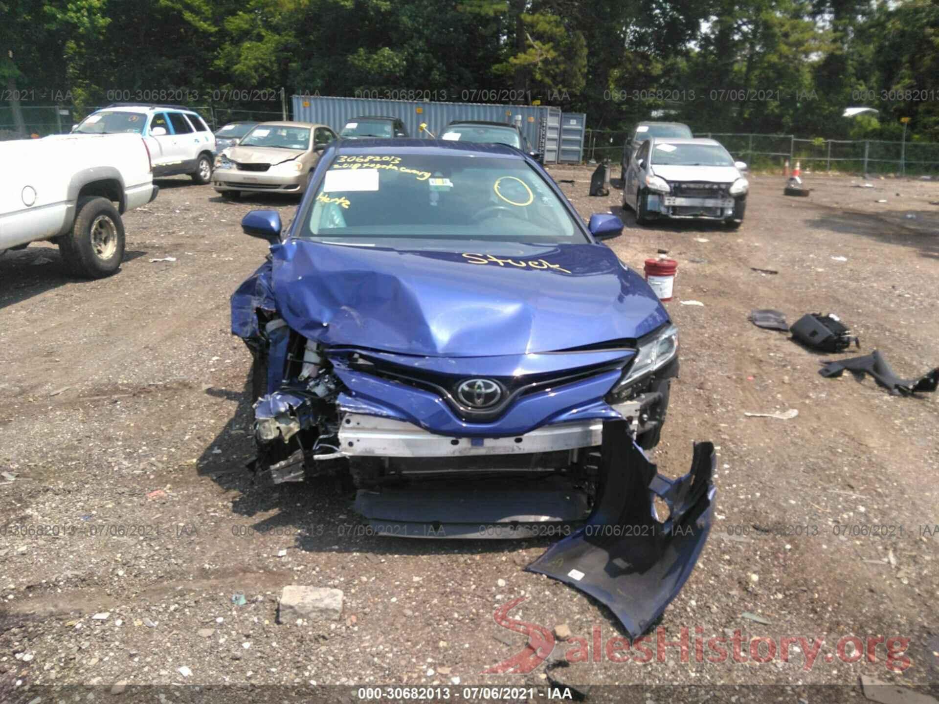 4T1B11HK2JU654327 2018 TOYOTA CAMRY