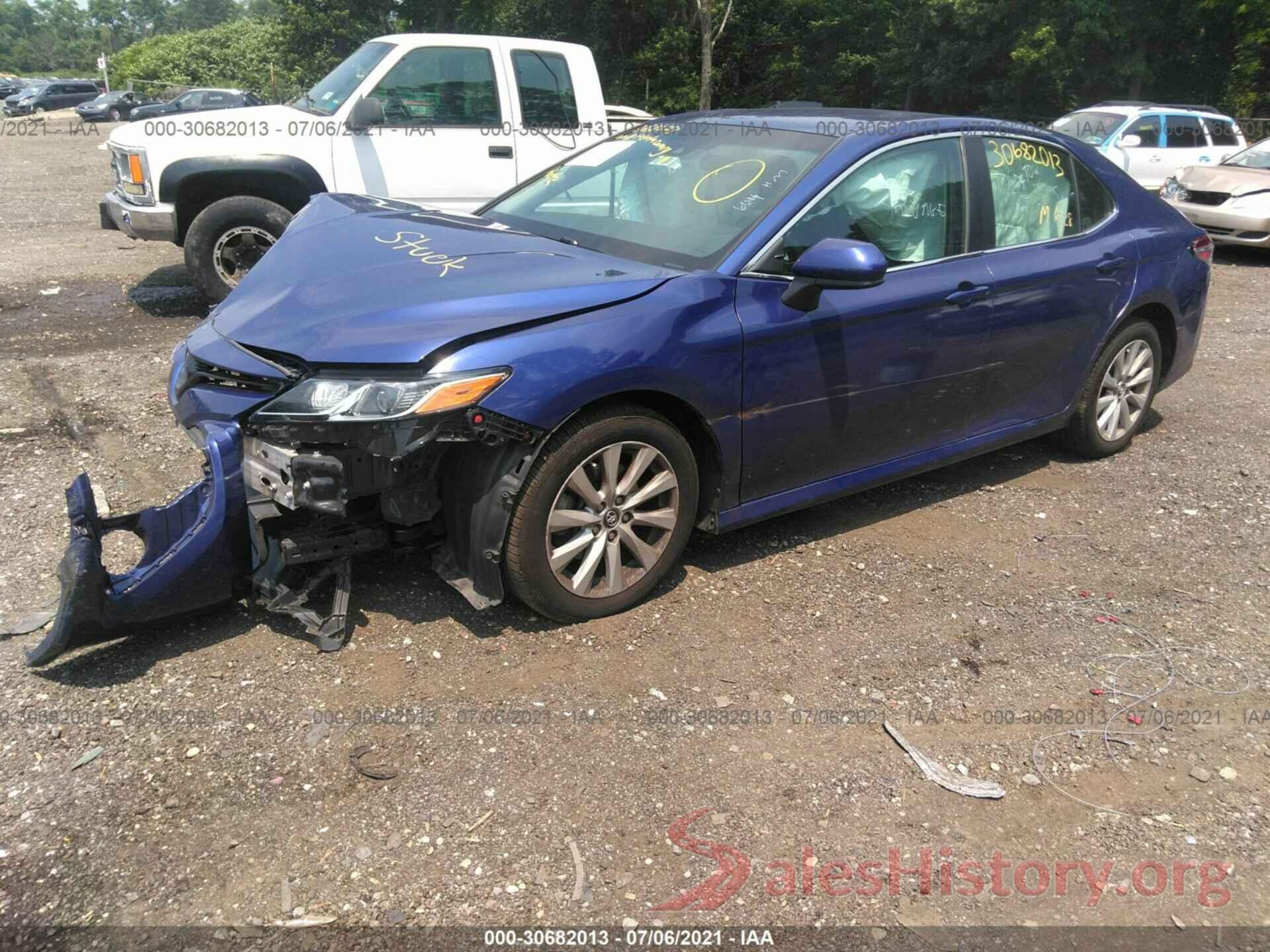 4T1B11HK2JU654327 2018 TOYOTA CAMRY