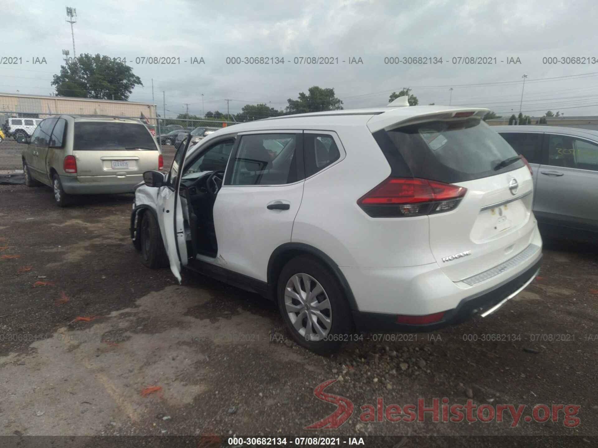 KNMAT2MV2HP598835 2017 NISSAN ROGUE