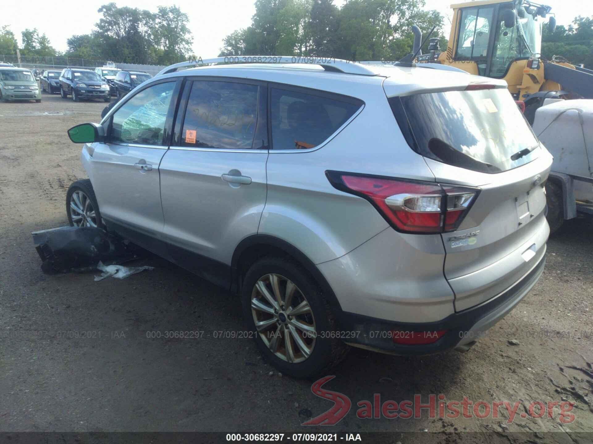 1FMCU9J9XJUA83168 2018 FORD ESCAPE