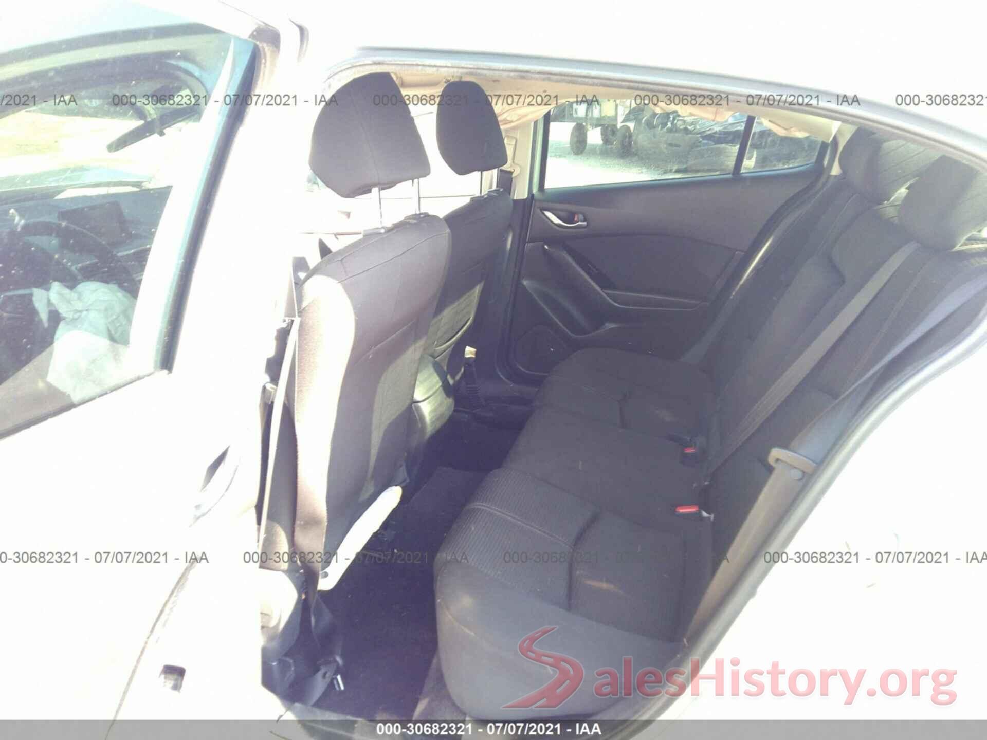 3MZBN1U79HM123759 2017 MAZDA MAZDA3 4-DOOR