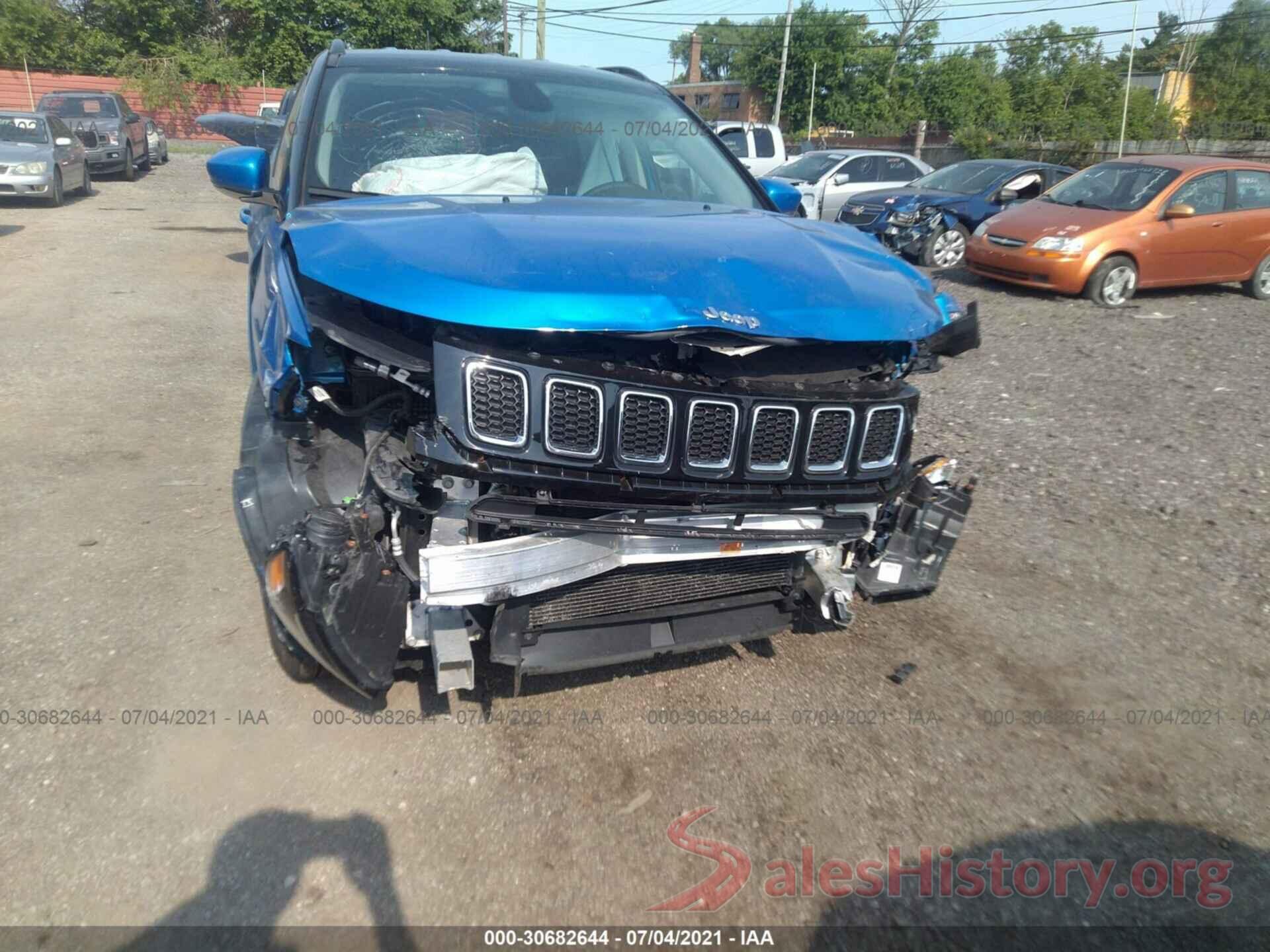 3C4NJDCB0JT395342 2018 JEEP COMPASS