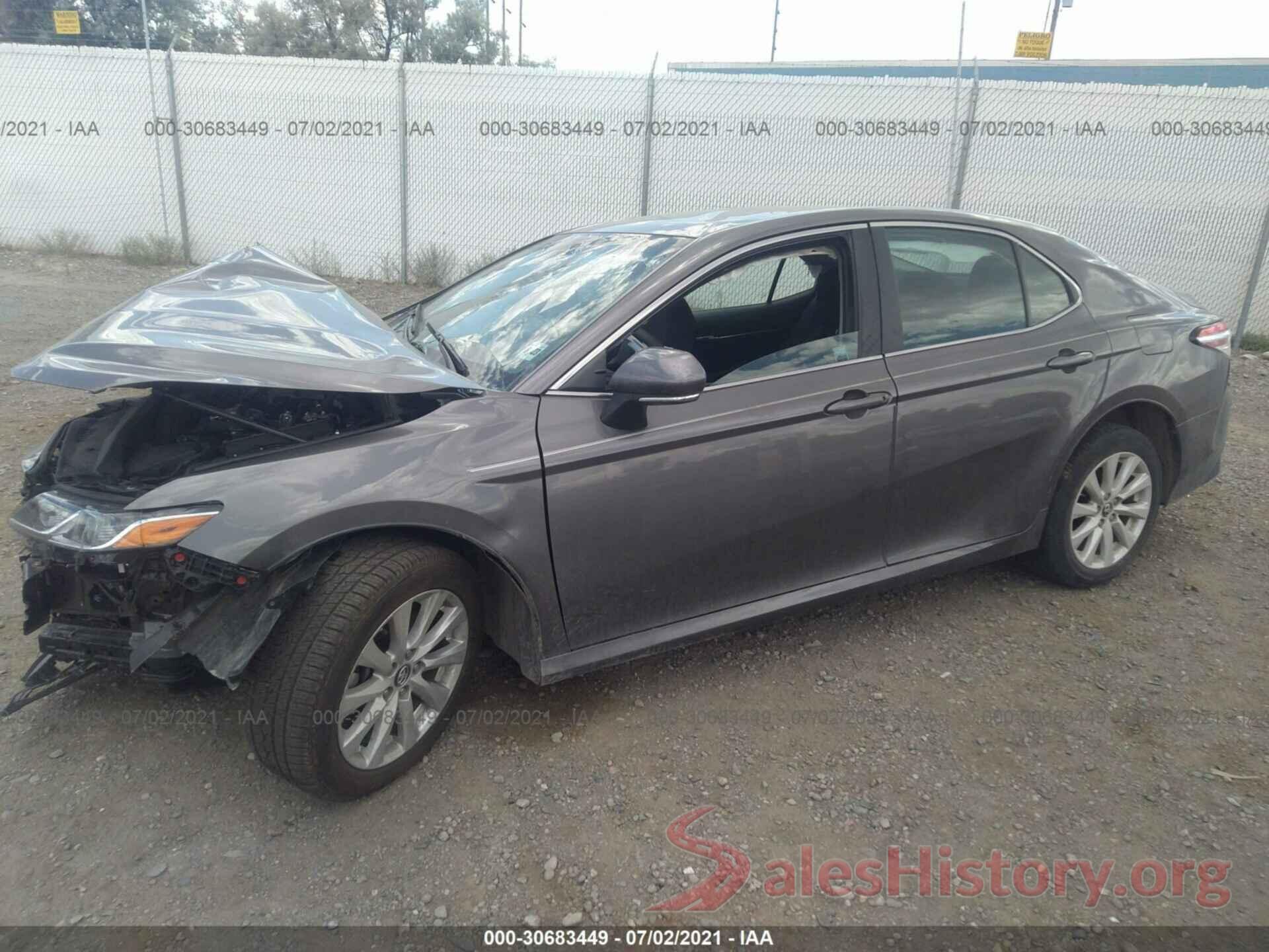 4T1B11HK5JU108170 2018 TOYOTA CAMRY