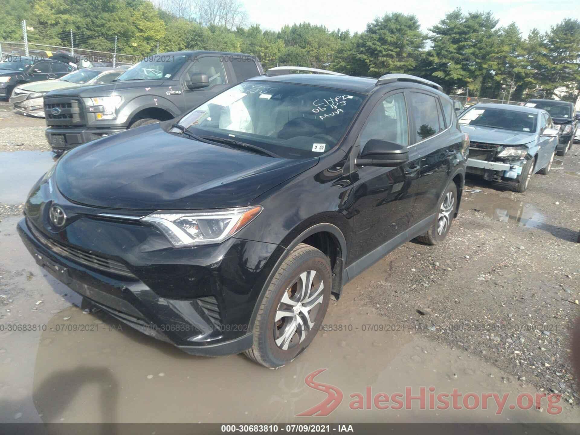 2T3BFREV3HW595983 2017 TOYOTA RAV4