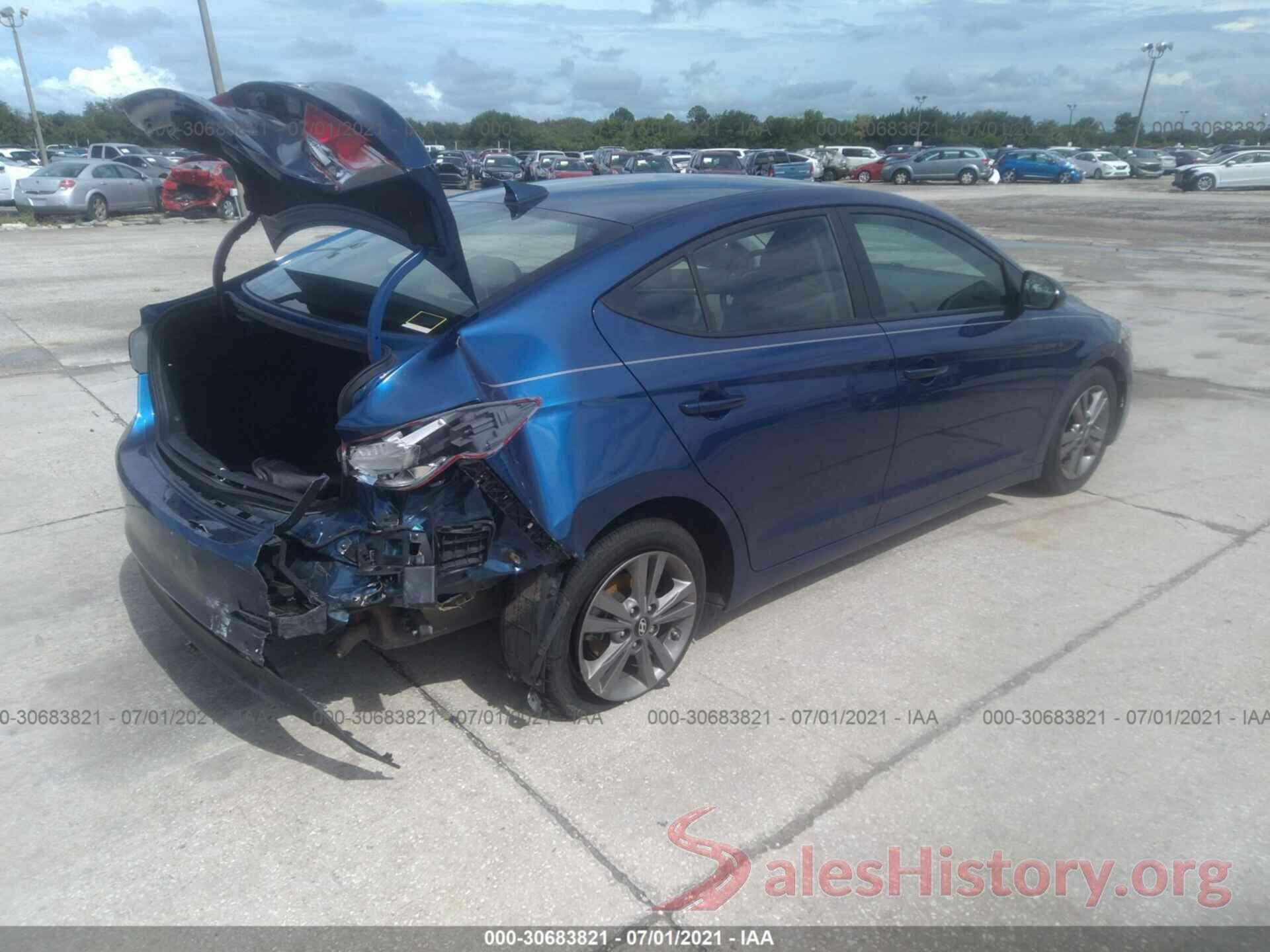 5NPD84LF0JH385629 2018 HYUNDAI ELANTRA